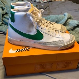 Nike blazer